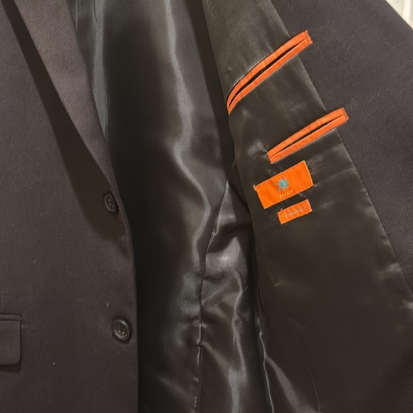 Gently Worn Men’s Wearhouse EGARA Extreme Slim Fit -Black Blazer- Worn Once 38R - Picture 5 of 10